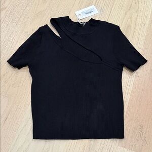 Endless Rose Black Short Sleeve Top